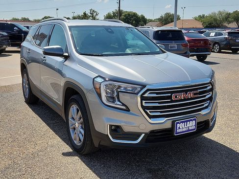 Used 2024 GMC Terrain SLT image 4