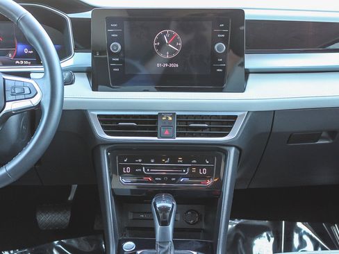 Used 2025 Volkswagen Taos SE image 14