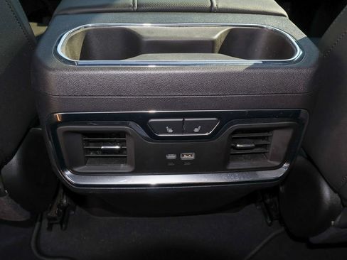 Used 2024 GMC Sierra 1500 SLT w/ SLT Premium Package AWD/4WD image 11