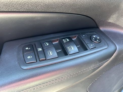 Used 2019 Jeep Grand Cherokee Limited w/ Luxury Group II image 14