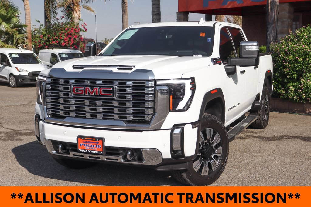 Used 2024 GMC Sierra 2500 Denali w/ Denali Reserve Package AWD/4WD image 4