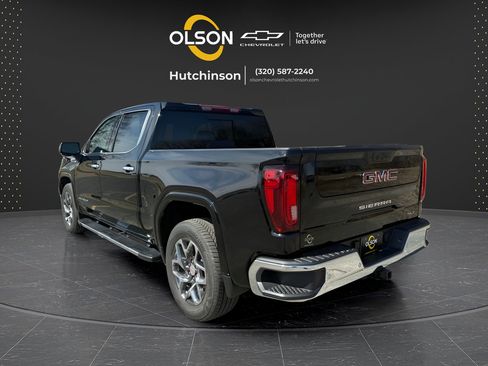 Used 2026 GMC Sierra 1500 SLT RWD image 11