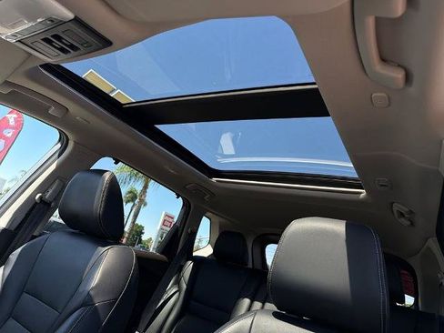 Certified 2023 Nissan Rogue SL w/ SL Premium Package FWD image 17