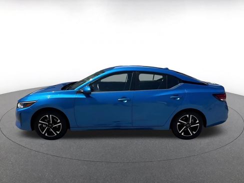 Used 2025 Nissan Sentra SV FWD image 7