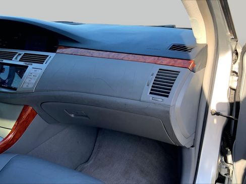 Used 2006 Toyota Avalon XLS FWD image 15