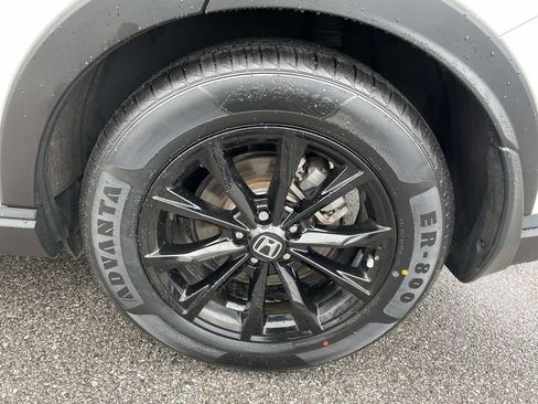 Used 2025 Honda CR-V Sport-L image 9