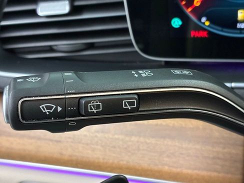 Used 2022 Mercedes-Benz GLS 450 4MATIC image 28