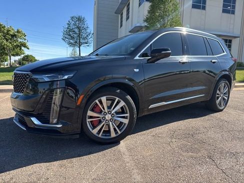 Used 2022 Cadillac XT6 Premium Luxury w/ Technology Package image 1