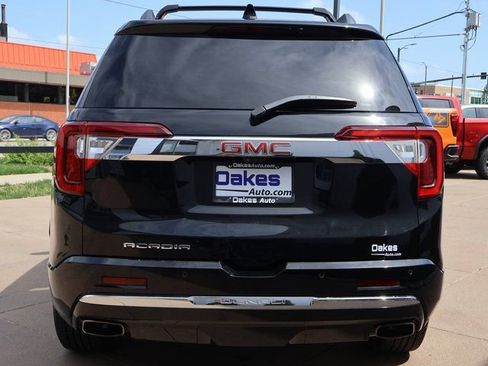 Certified 2023 GMC Acadia Denali w/ Denali Ultimate Package FWD image 5