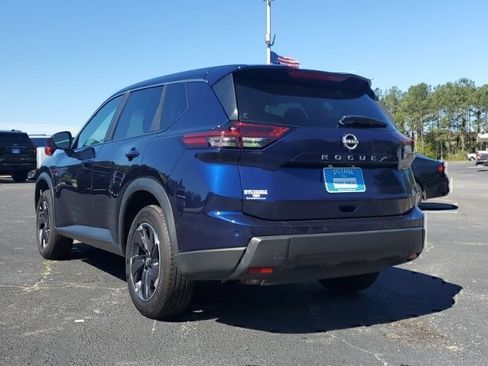 Used 2025 Nissan Rogue SV FWD image 7