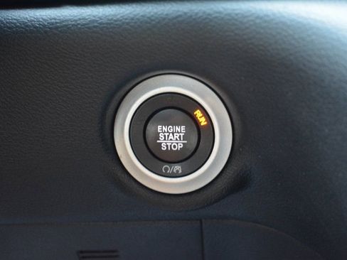 Used 2019 Chrysler Pacifica Touring-L Plus w/ Advanced Safetytec Group image 14