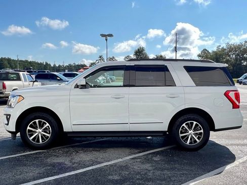 Used 2020 Ford Expedition XLT image 9