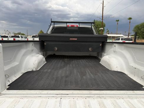 Used 2016 RAM 3500 SLT AWD/4WD image 10