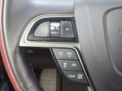 Used 2019 Lincoln Nautilus Black Label image 17