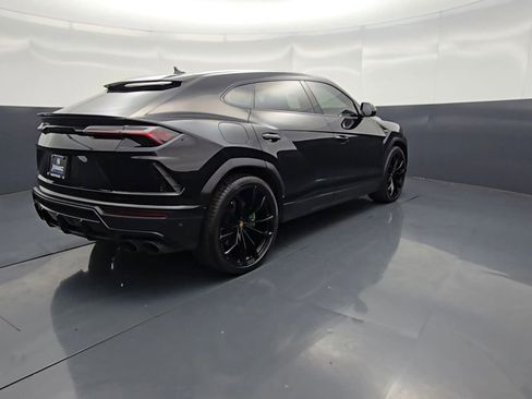 Used 2022 Lamborghini Urus AWD/4WD image 60