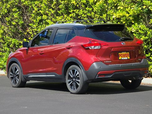 Used 2020 Nissan Kicks SR w/ SR Premium Package FWD image 5
