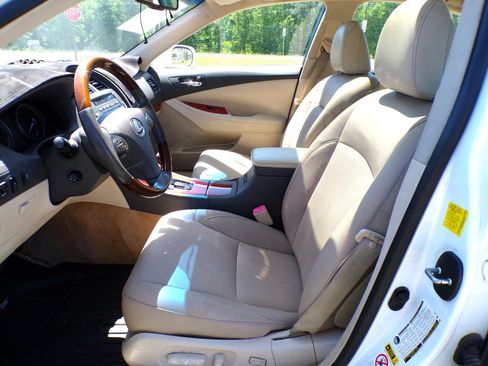 Used 2011 Lexus ES 350 FWD image 29