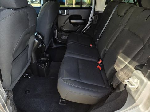 Used 2020 Jeep Wrangler Unlimited Sport S AWD/4WD image 31