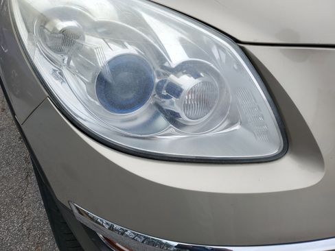 Used 2012 Buick Enclave Leather image 2