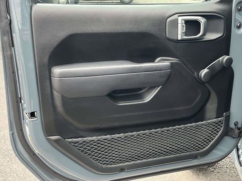 Used 2024 Jeep Wrangler Sport image 14