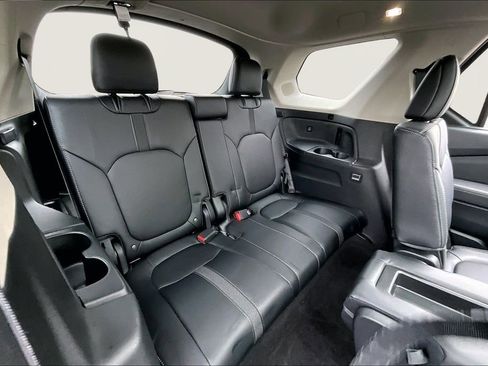 Used 2023 Honda Pilot Touring image 20