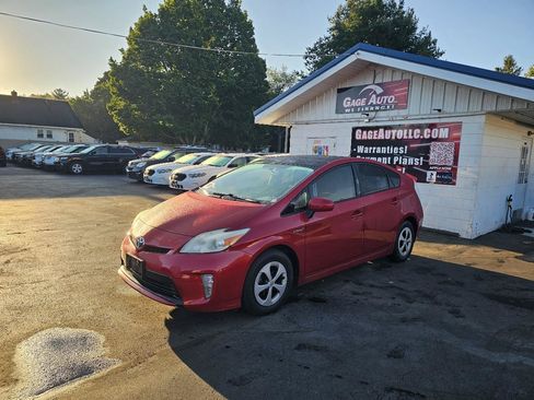 Used 2013 Toyota Prius Three w/ Solar Roof Pkg FWD image 5