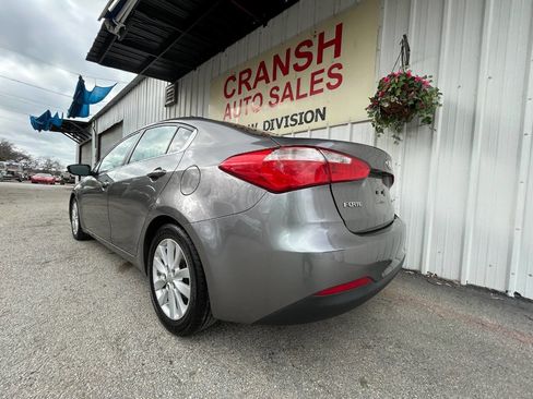 Used 2015 Kia Forte EX image 11