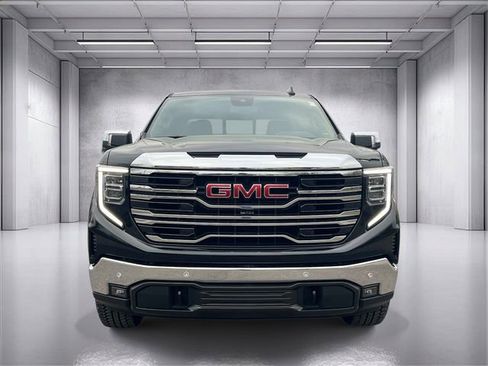 Used 2025 GMC Sierra 1500 SLT w/ SLT Premium Plus Package image 8