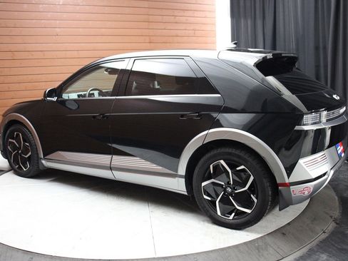 Used 2024 Hyundai Ioniq 5 Limited image 7