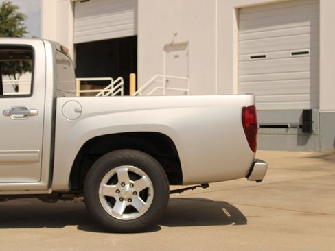 Used 2012 Chevrolet Colorado LT RWD image 29