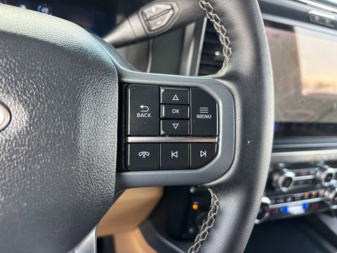 Used 2025 Ford F250 Lariat w/ Chrome Package image 26