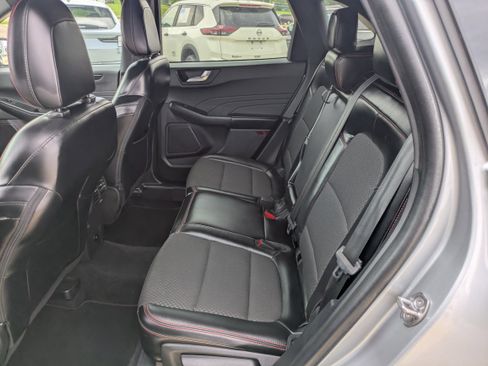 Used 2023 Ford Escape ST-Line image 10