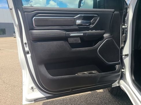 Used 2023 RAM 1500 Laramie AWD/4WD image 11