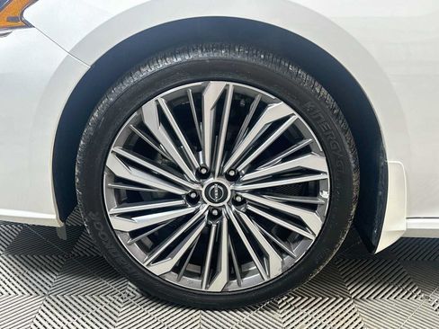 Certified 2025 Nissan Altima 2.5 SL AWD/4WD image 31