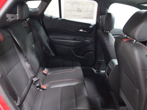 New 2026 Chevrolet Trax RS w/ Sunroof Package FWD image 27
