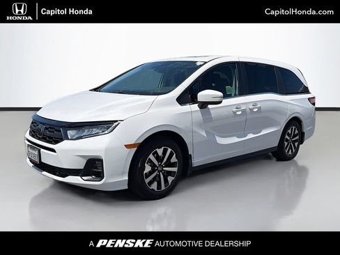 Certified 2025 Honda Odyssey EX-L image 1