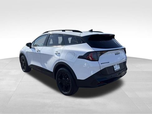Certified 2026 Kia Sportage X-Line w/ X-Line Premium Package AWD/4WD image 9
