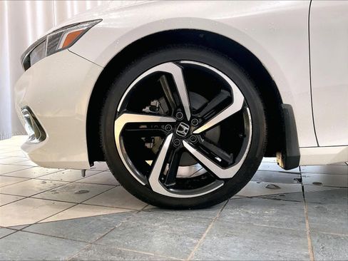 Used 2022 Honda Accord Sport image 7