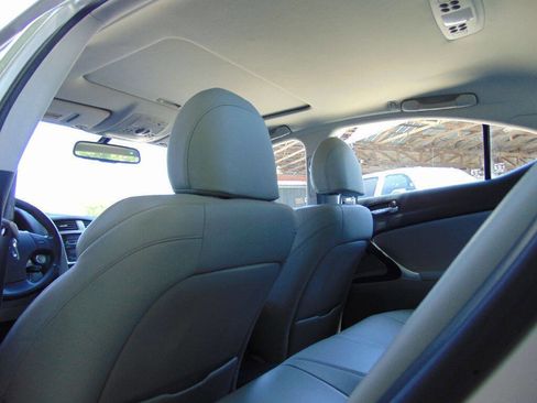 Used 2007 Lexus IS 250 AWD image 19