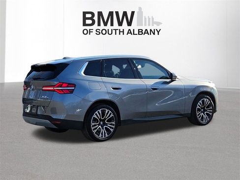 Used 2025 BMW X3 xDrive30i w/ Premium Package image 4