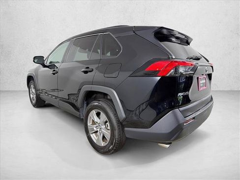 Used 2025 Toyota RAV4 XLE FWD image 5