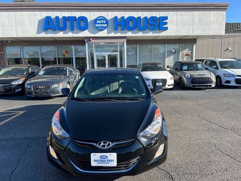 Used 2013 Hyundai Elantra GLS w/ Preferred Pkg FWD image 2