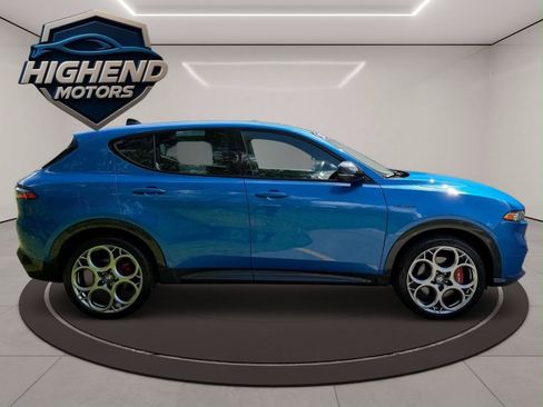 Used 2024 Alfa Romeo Tonale Veloce AWD/4WD image 7