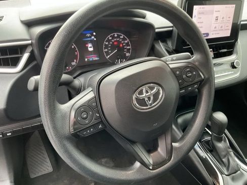 Used 2024 Toyota Corolla LE FWD image 23