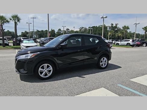 Used 2025 Nissan Kicks Play S FWD image 25
