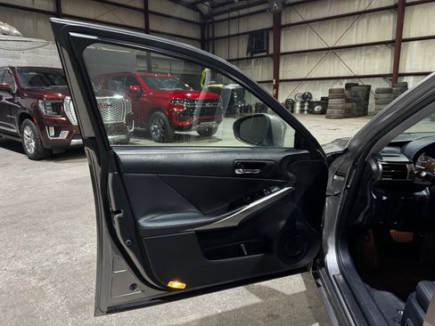 Used 2014 Lexus IS 250 image 11