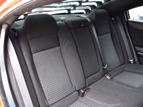 Used 2020 Dodge Charger SXT w/ Driver Convenience Group image 24