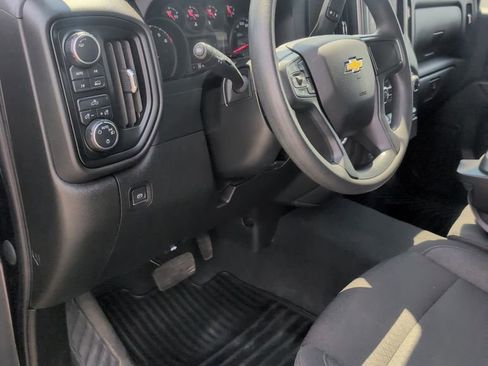 Used 2023 Chevrolet Silverado 1500 Custom AWD/4WD image 7