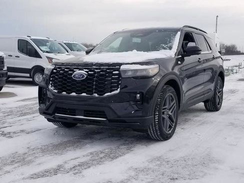 New 2026 Ford Explorer ST-Line w/ ST-Line Street Pack image 7