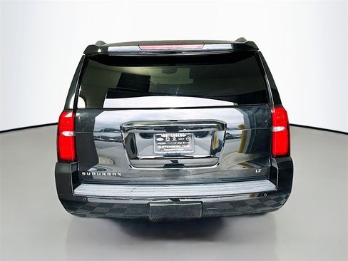 Used 2015 Chevrolet Suburban LT w/ Luxury Package image 6